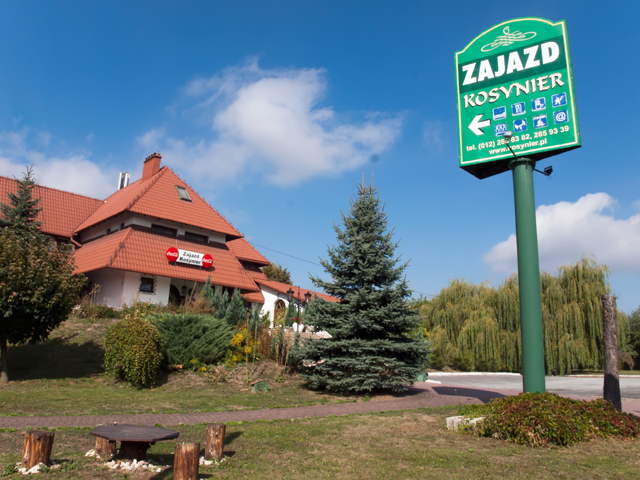 Zajazd Kosynier otoczenie